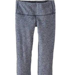 PATAGONIA W'S CENTERED CROPS SIZE M - FORGE GREY
